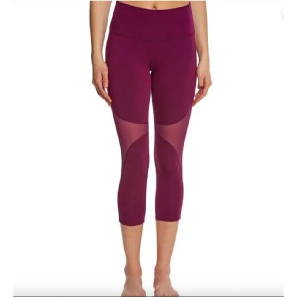 alo Yoga High Waist Capri Leggings with Sleek Desion Wine Womens Size XS